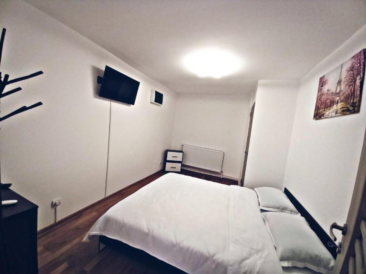 Camere in regim hotelier Brașov Exterior foto